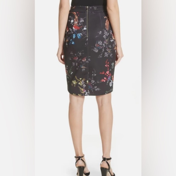 Stunning Ted Baker Pencil skirt - Picture 3 of 8